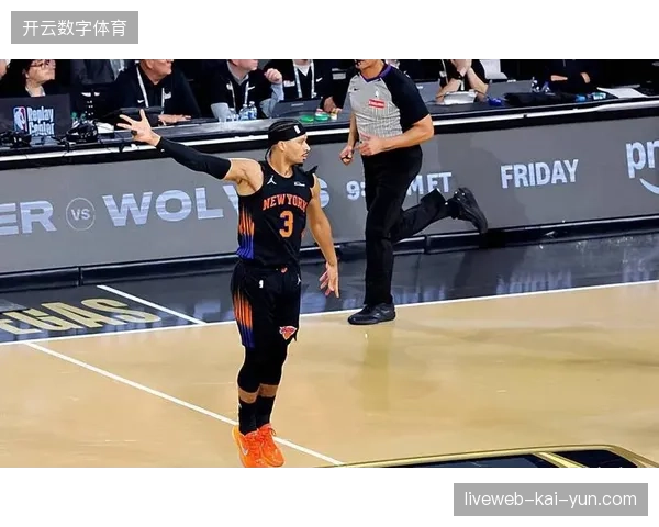 尼克斯利用高强度锋线轮转，成功限制了雷霆队的进攻效率